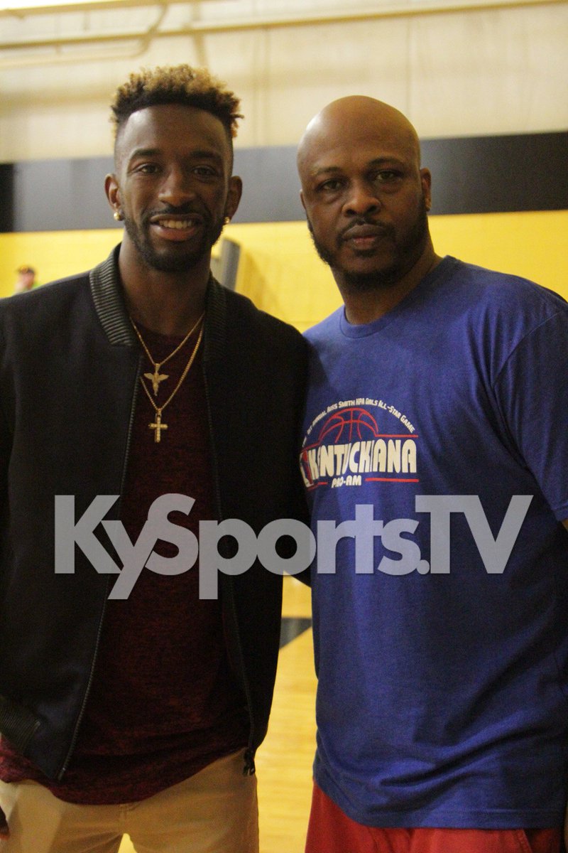 KySportsTV's tweet photo. GREAT event yesterday for the 2017 @kyproam All-Stars games sponsored by @BSNSPORTS_KY &amp; @RussdiculousENT! stay tuned for video &amp; pics https://t.co/NrTSvr4B9n