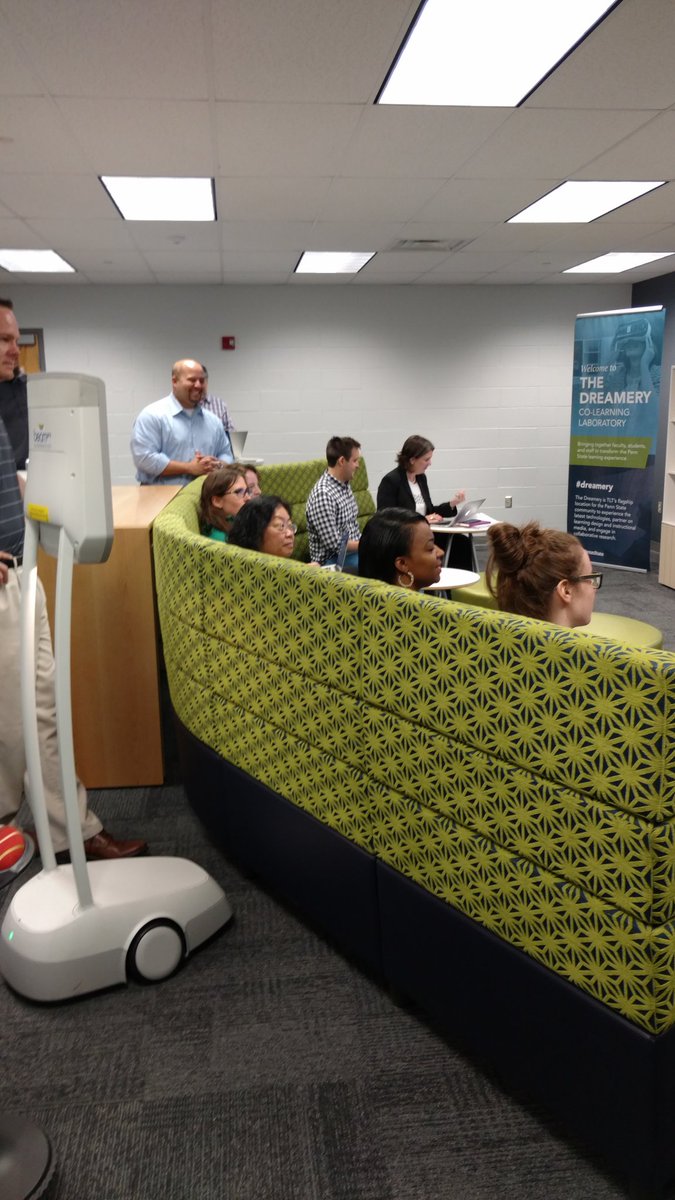 AP_KatrinaLee's tweet image. #SCASDTech #dreamery collaboration at its finest @breakoutEDU @MNMSRoar