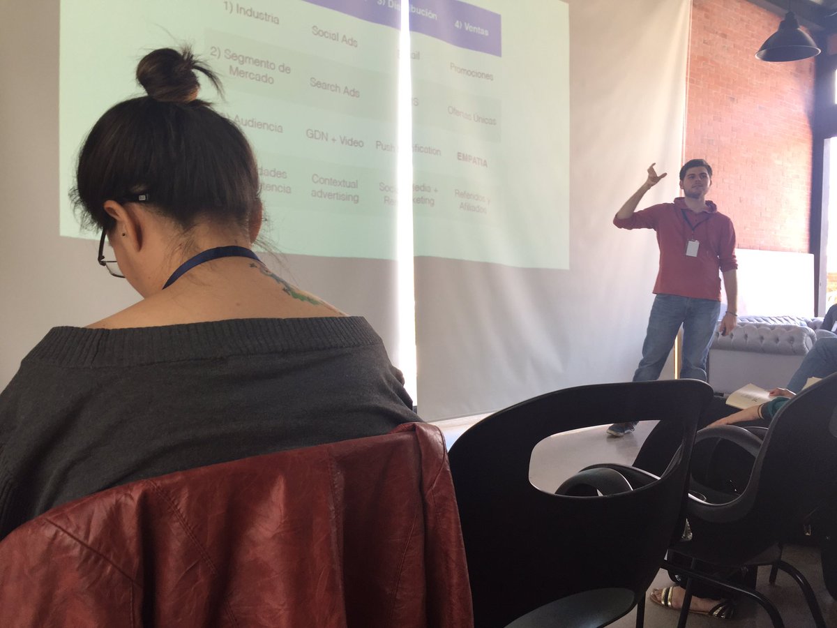 IMPAQTOec's tweet image. .@JojoGiuffra nos cuenta sobre los canales de persistencia #IMPAQTOLabTech #Google #Launchpad #Start 💻😊