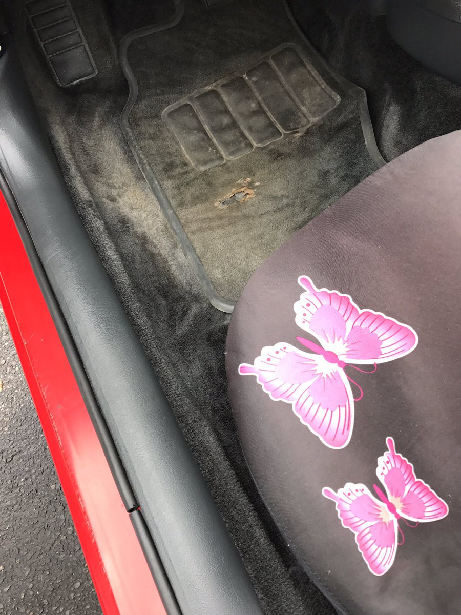 DetailingD's tweet image. Showing some wear and tear but this older Chevy Cavalier is well maintained getting its monthly detailing #detailing #mobile #chevy #hudson