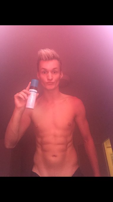 Tan time ? Changed my workout so I look a lot leaner at the minute ??? https://t.co/1Wajd4l7bO