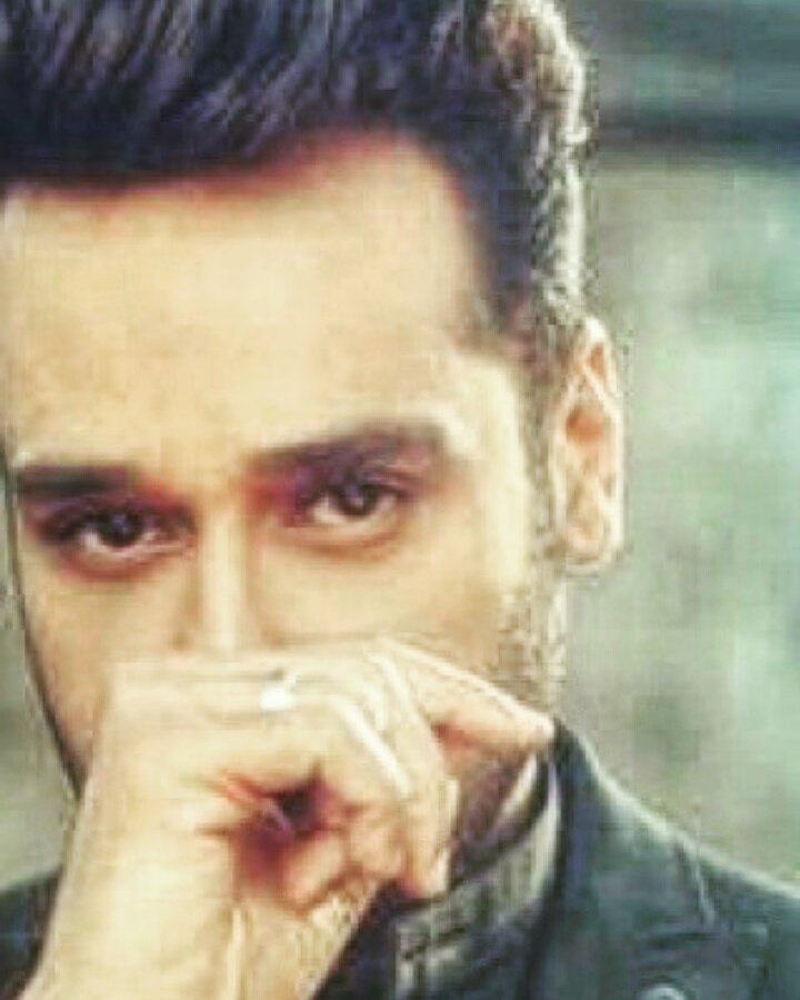 shenyfidai1's tweet photo. Meet #Khawar 
My Hero @faysalquraishi in 
#BadmanStyle 😎♥💫♥💫 https://t.co/YuE0OIuJ7A
