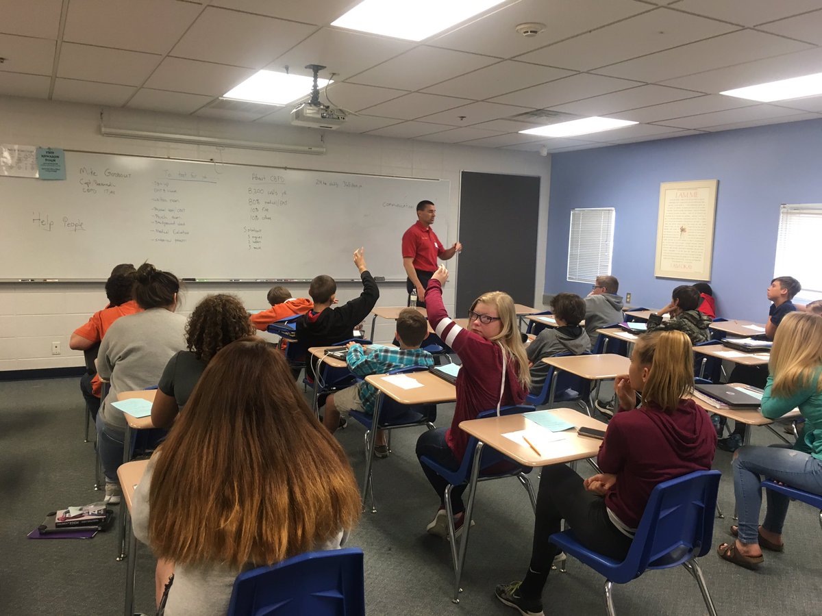 swiaed's tweet image. Lewis Central Middle School students learn about different careers during a career fair on Thursday. #SWIAed @LewisCentralCSD
