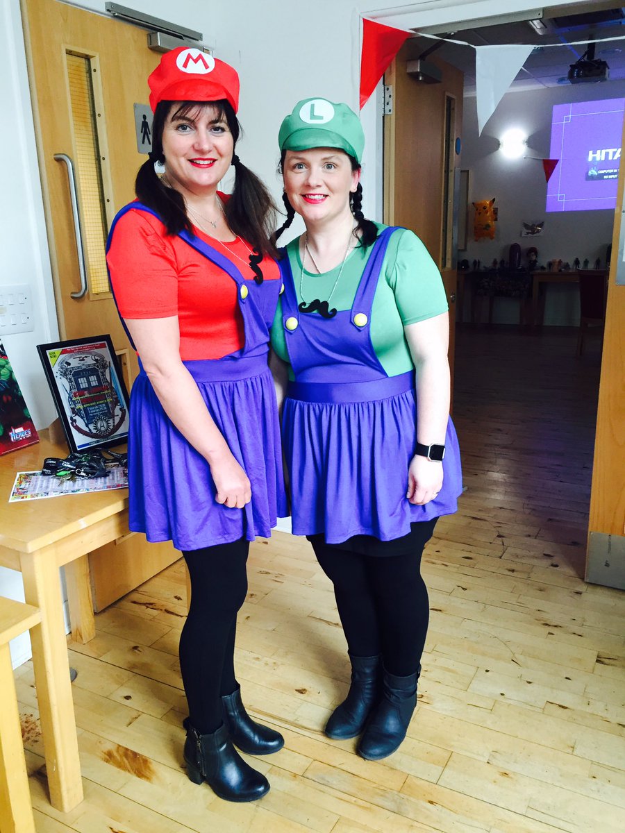 jarvisa25's tweet photo. @Hudson1Judith @colegcambria @ycelstryn #comictheme evening #1cambria https://t.co/IzQxcXZVQs