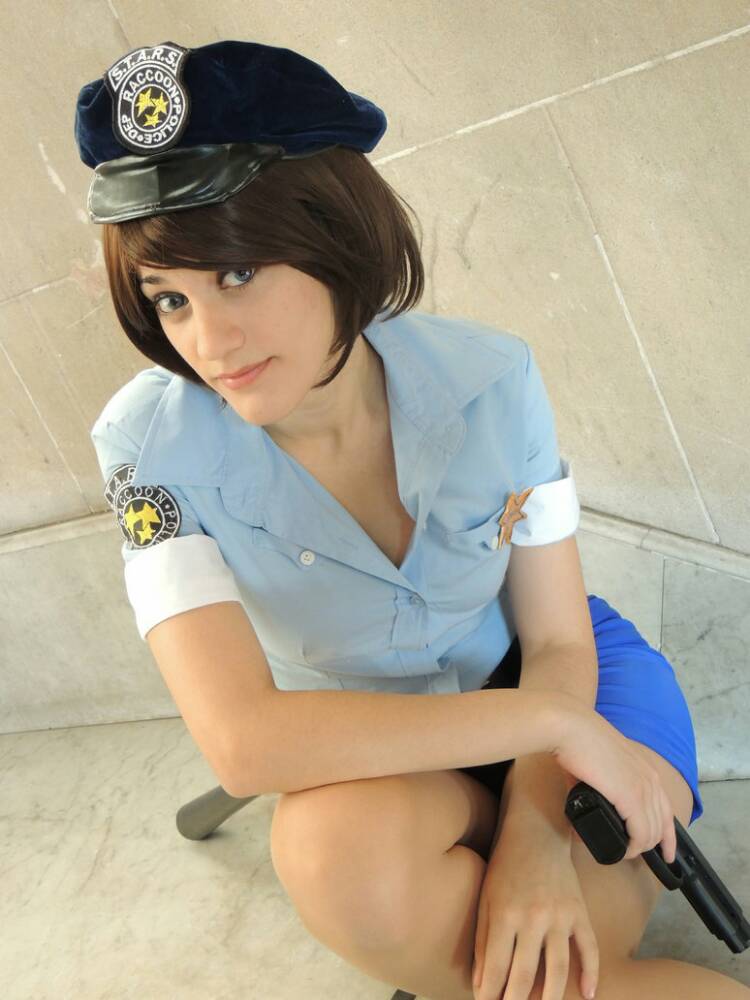 VideoGamCosplay's tweet image. Cosplay Quiz - What Character is captivating @Sophie_Cosplay depicting? - You'll be able to Vote in Next Tweet.