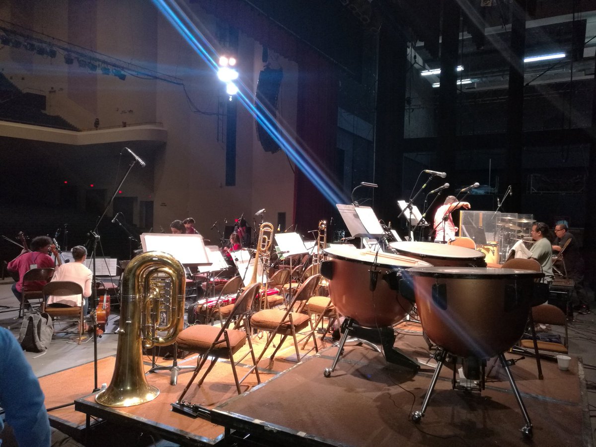 Con el maestro Danny Rivera preparándose para el concierto con la Orquesta Sinfónica Nacional junto a Yomira John.