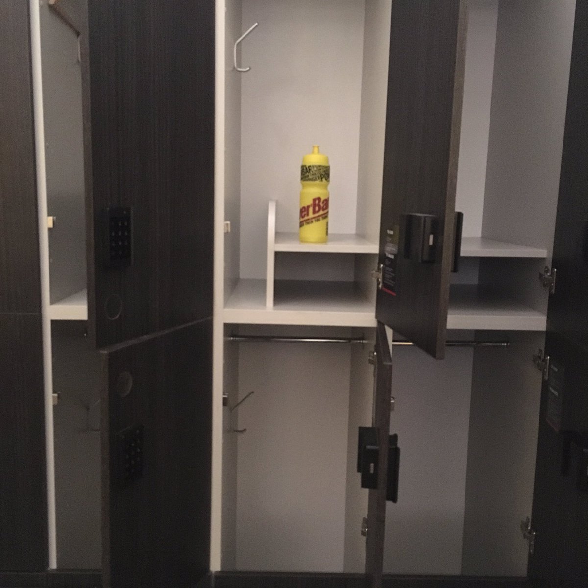 This is what late night training looks like!Me and <a href="/PowerBarSA/">PowerBarSA</a> took on the treadmill on my 1st run session towards <a href="/IMSouthAfrica/">IRONMAN South Africa</a>!