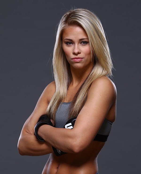 JulioTheReal's tweet photo. Paige VanZant es una luchadora de artes marciales mixtas que actualmente compite en la ufc. #MujeresHistoricas 
https://t.co/Ck853PANmb https://t.co/wXXLtGMwPP