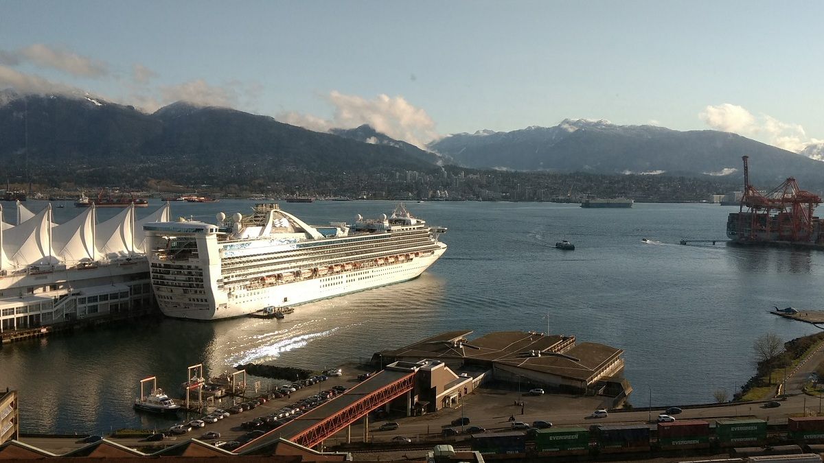 #Cruising to #Alaska this summer? Find your sailing on seabreezeconnect.com before your trip and share experiences before your journey.