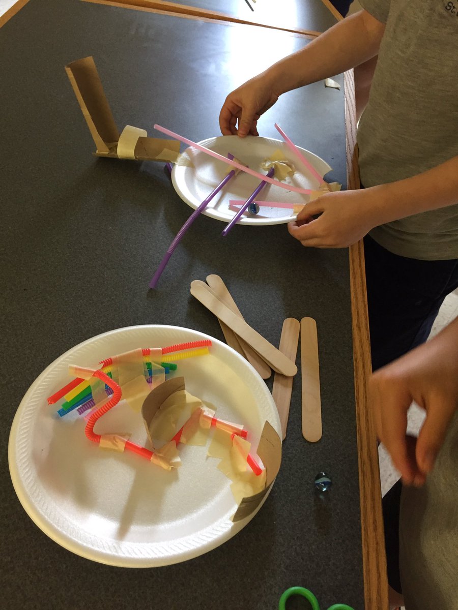SchellerKinders's tweet image. #firstgraders were so excited to create their own marble mazes in #STEAM today! #ilssc