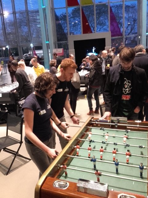 ElodieLesourd's tweet photo. Concentration au max !  team #RoiRené en force @Angers_tourisme #babyfootchallenge https://t.co/r63taS8qx6