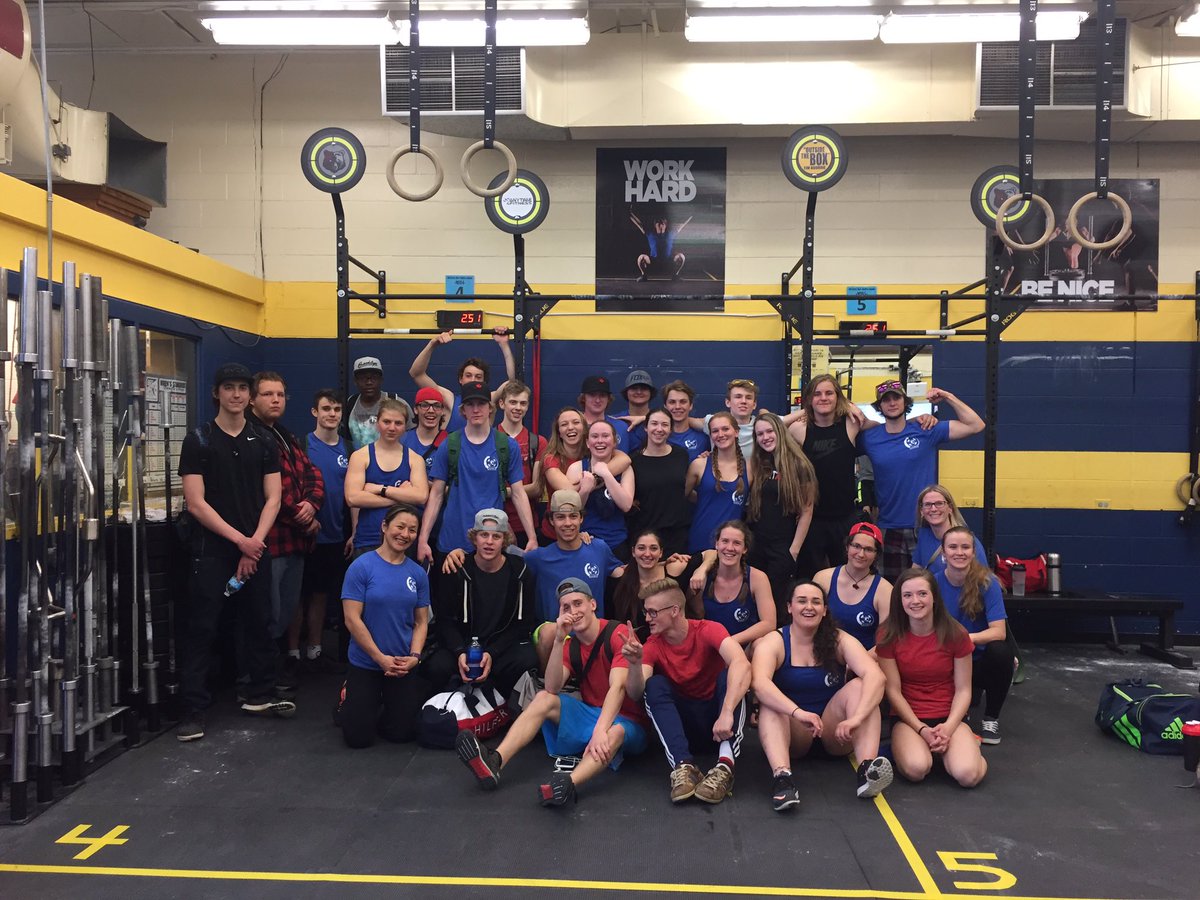 franceslalli's tweet photo. Love my team💪🏼💙 https://t.co/vmWqxJlKI2
