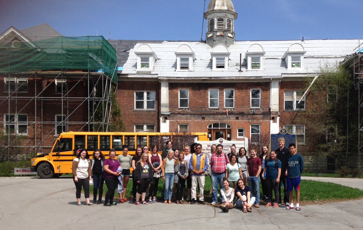 <a href="/CKSSHawks/">CKSS Hawks</a> <a href="/LKDSB/">Lambton Kent DSB</a> students visit former Mohawk Residential School, thanks to #SpeakUp &amp; <a href="/woodlandcc/">Woodland Cultural Centre</a>  #StandforTruth #Reconciliation