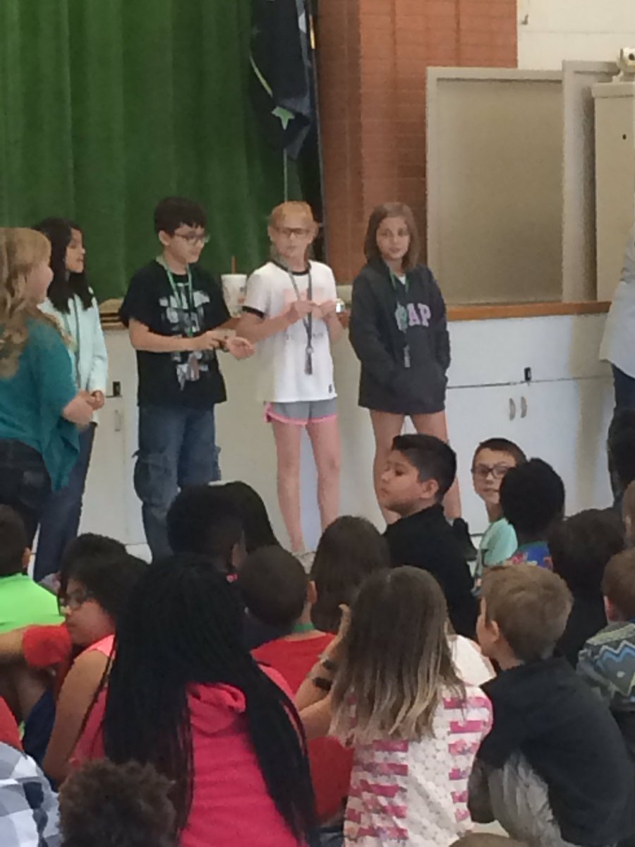 whitley_world's tweet image. 4th grade Star students! #monthofapril #goodexamples @mrsdrocks21