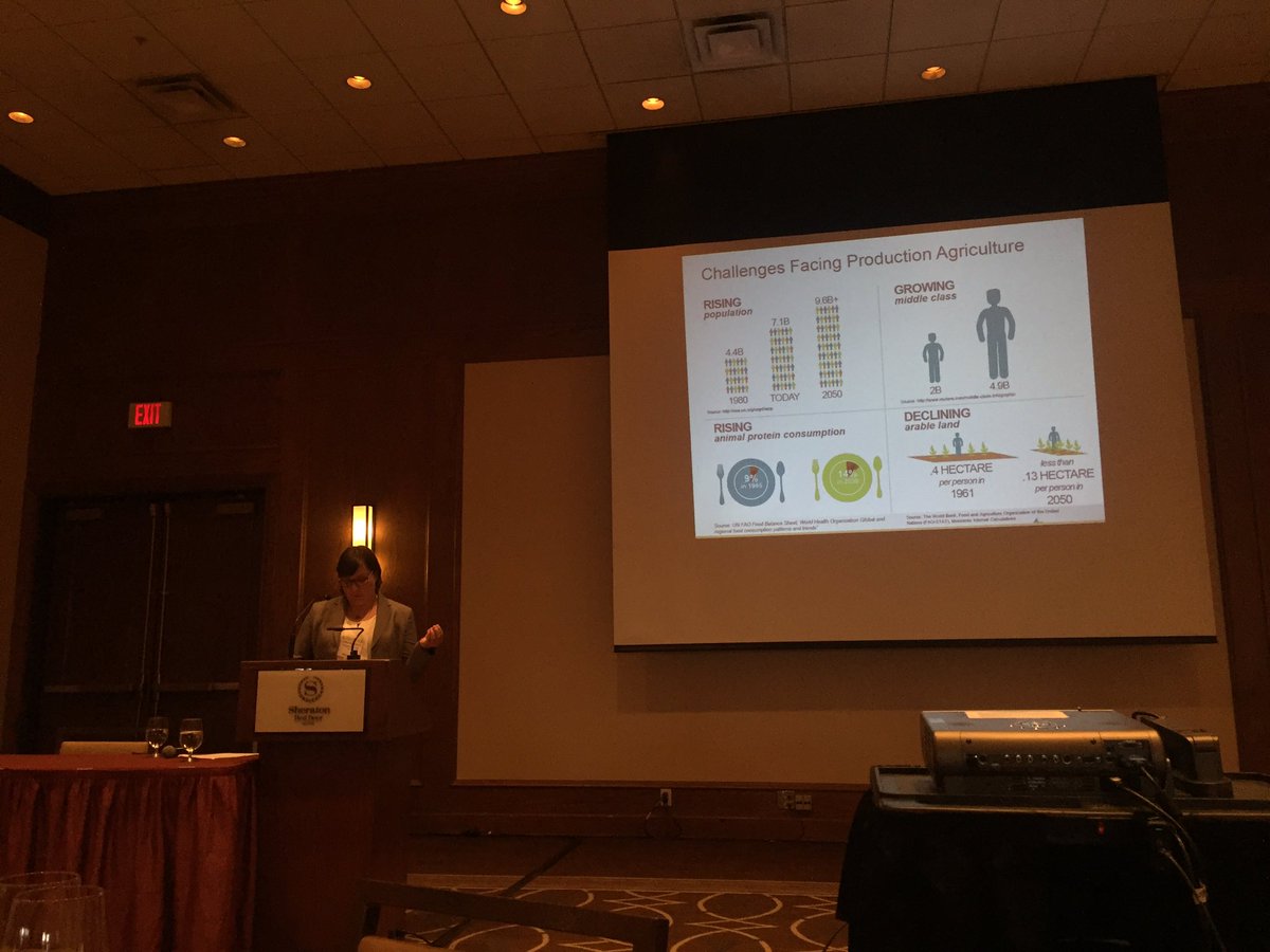 dawn_trautman's tweet photo. Melanie du Croix @MonsantoCda shares regulatory process of delivering safe &amp; effective #biotech to industry w/ consumer comm #Visions2017 https://t.co/cGA5BGkj8h