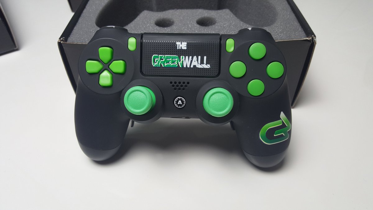OpticEntertain's tweet image. *GIVEAWAY
YOU WANT TO WIN ONE OF 3 @AimControllerss ?
RT This &amp;amp; Follow Me @OpticEntertain 
To enter  
Ends 04.05.17
2nd Giveaway after
GL&amp;lt;3