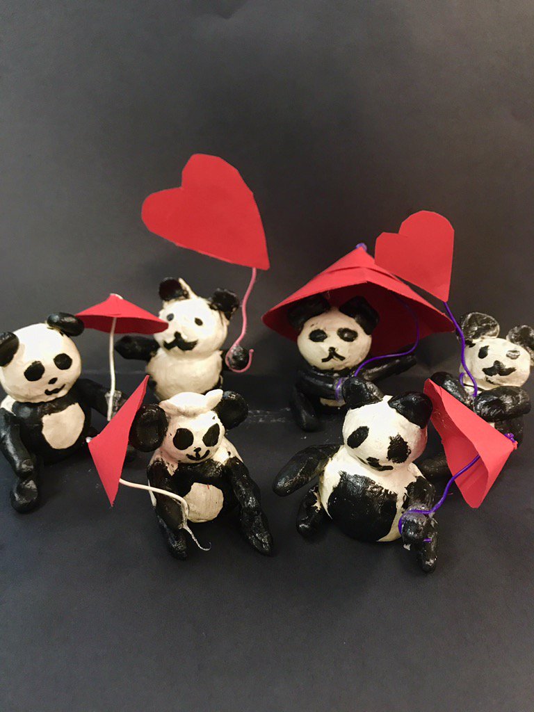 ArtsyEagles's tweet image. 2nd grade clay pandas are turning out great! @ArmstrongHP #secondgradeart