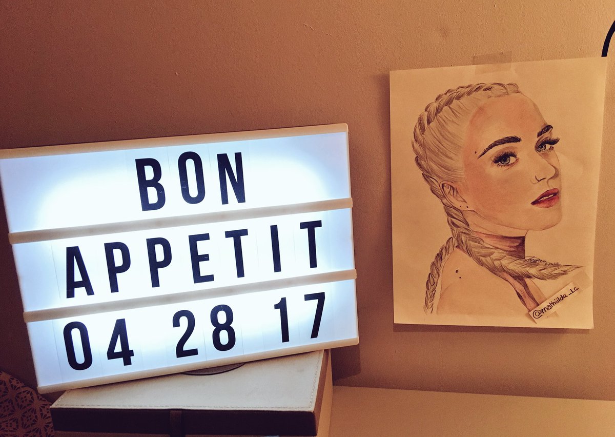Mathiilde_Lc's tweet image. @katyperry I couldn't make a pie but I still contributed to the recipe of your success tomorrow so #BonAppétit #BonAppetitIsComing Baby 🍒🍰