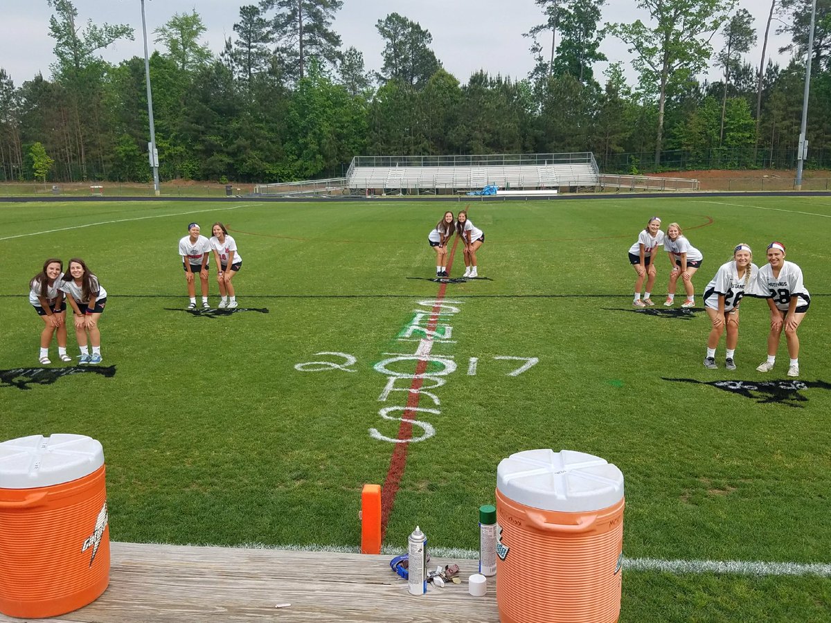 SamCaputo011's tweet photo. GIRLS LACROSSE SENIOR NIGHT 6:30 ❤️❤️❤️ https://t.co/Ad5kmBZaOT