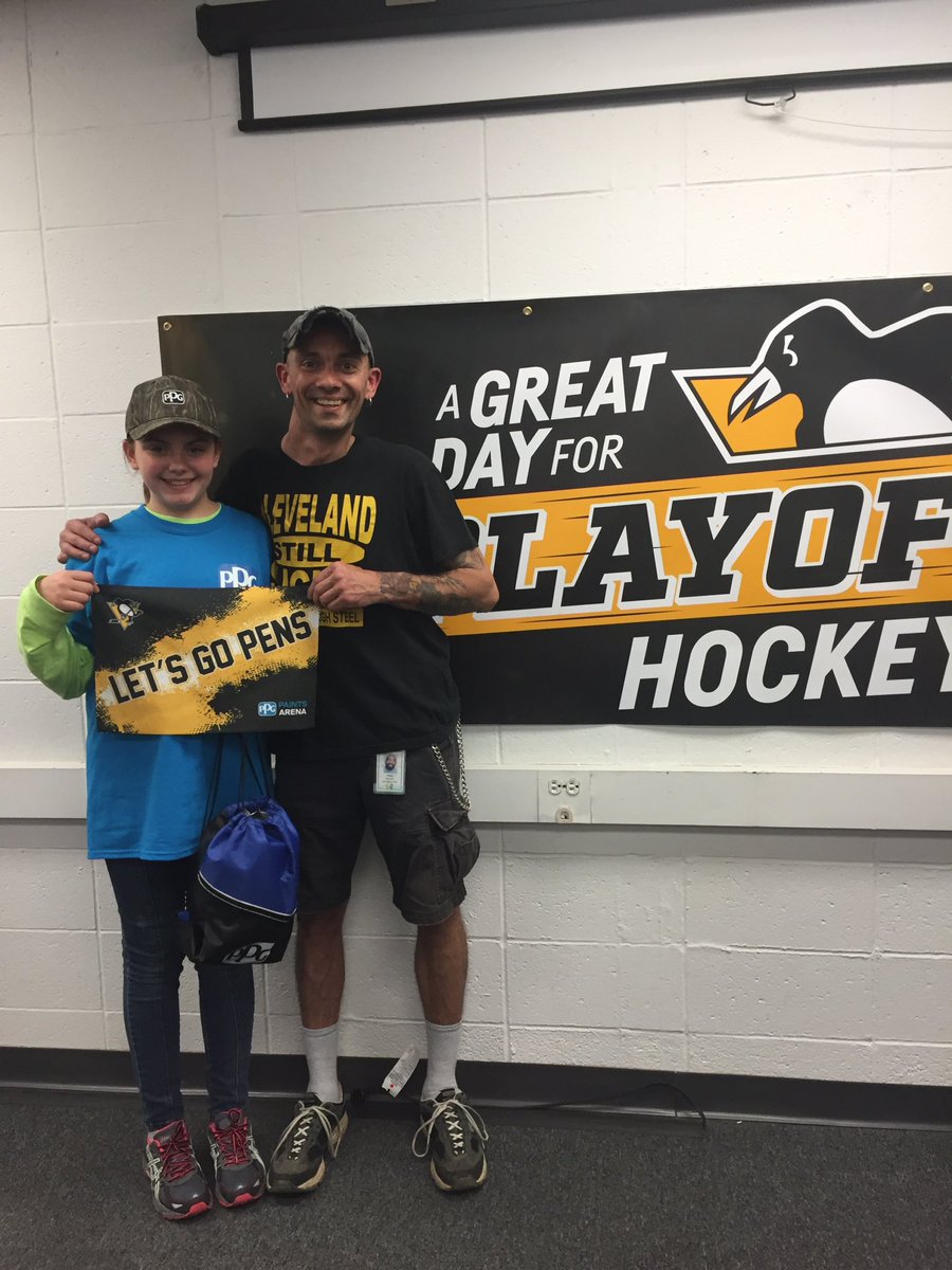 Some greats shots of kids with their @PPG parents, and supporting the Pens to boot!!! Such a great day for Springdale #BringAChildToWorkDay