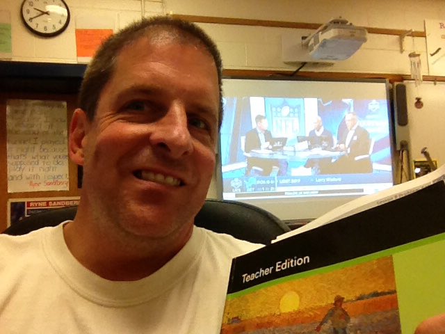 Working? Late Night! Bears, what are you doing? #Madison44 #WeAre44