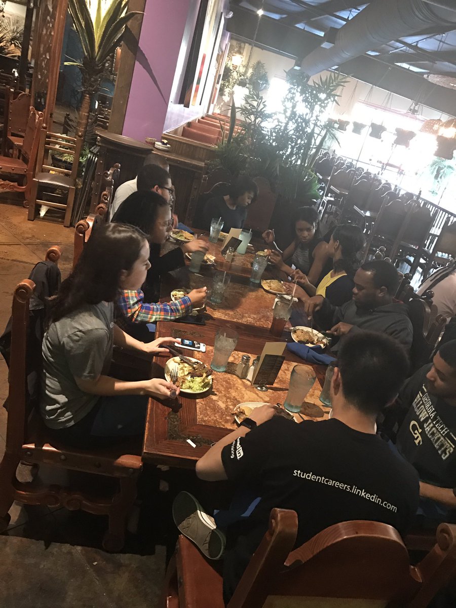 IsaiahGrigsby's tweet image. Great way to start off #TechGrooveATL with @LinkedIn @Tinder breaking bread over dinner!