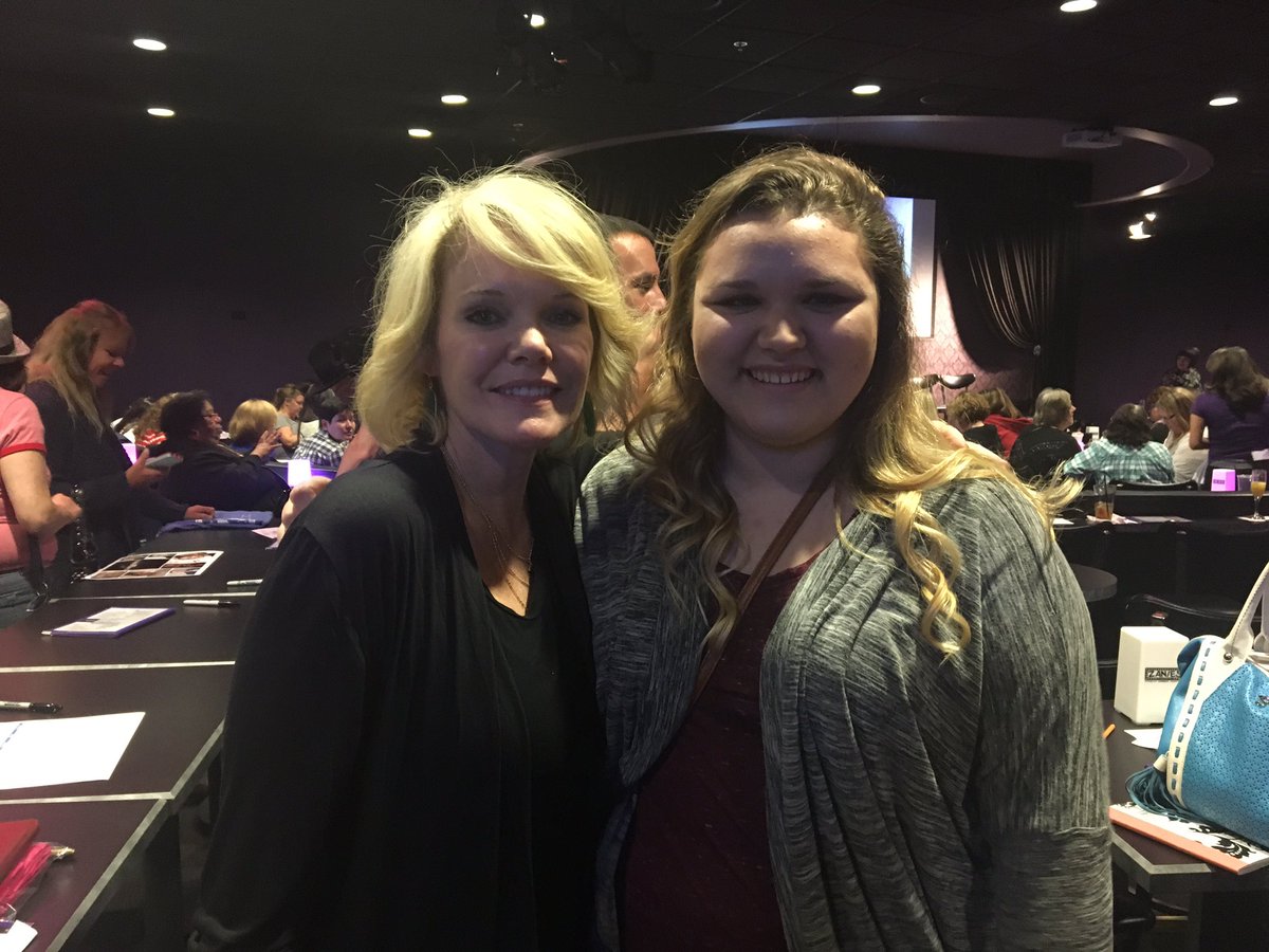 natnat0698's tweet photo. I have come back to twitter to say HAPPY BIRTHDAY to the most talented and caring women that I know @MauraWest https://t.co/ZZAHeczZ2M