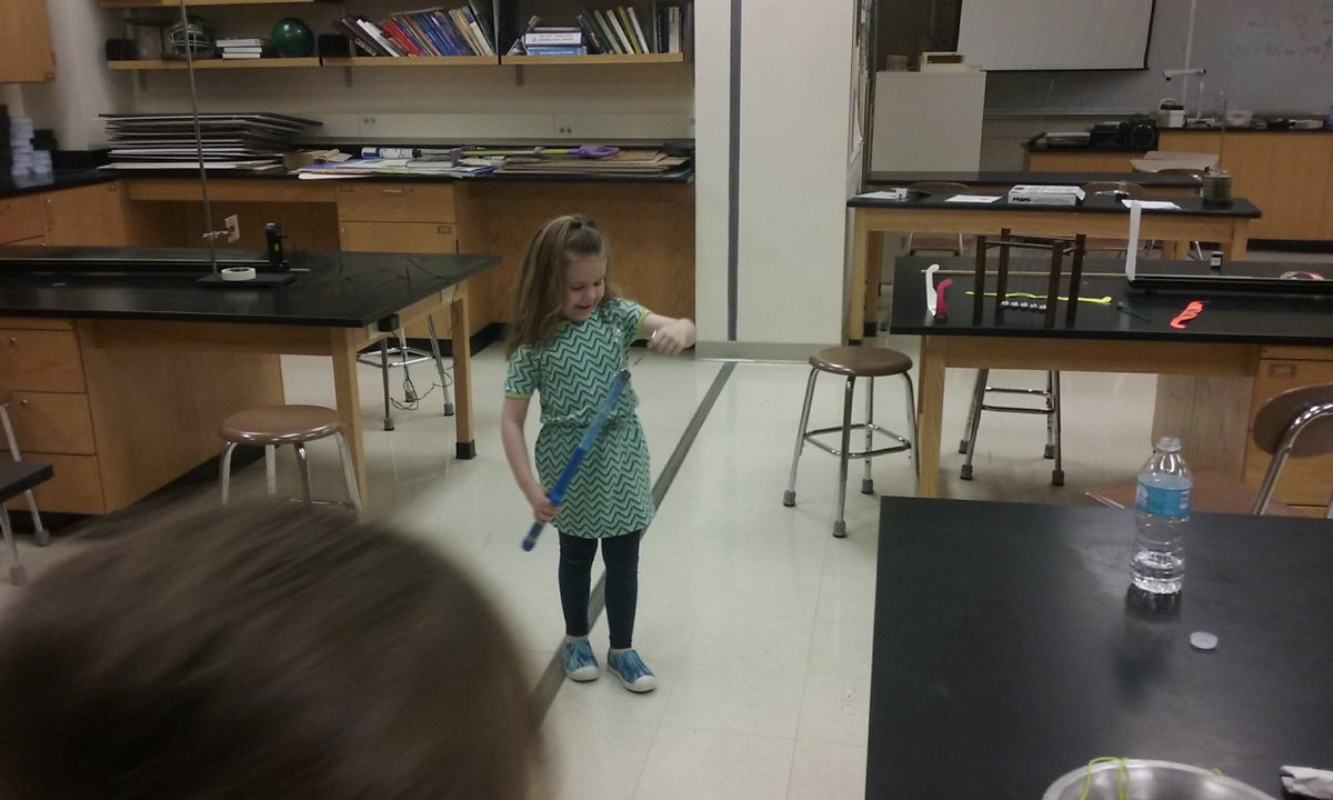 MeganEwald1's tweet image. What an awesome experience @YorkHighSchool @YorkScience1 #BringYourKidToWorkDay #thisisyork #funwithphysics