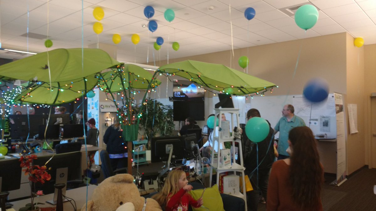 Mikel_DeAngelo's tweet photo. #TYCTWD in our 1080 space. One kid quote "Wow, I'd work for gov't if it looked like this. How come yours doesn't look like this, mom?" #egov https://t.co/bfQCPN3p3p