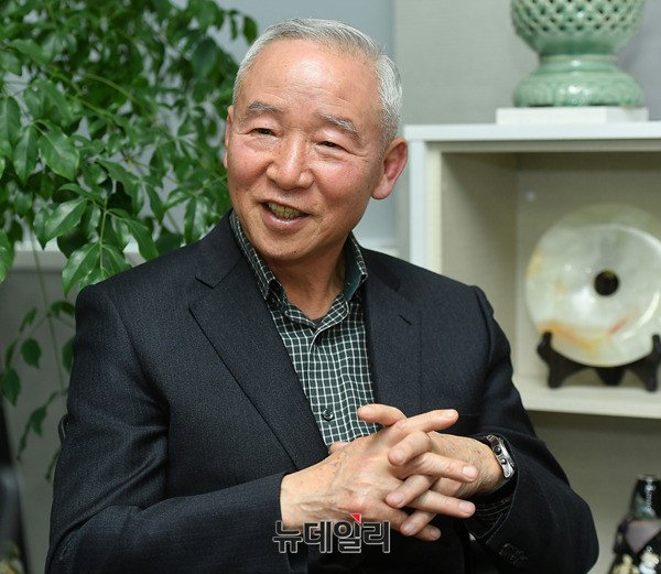 #남재준 '친중 반대! 대통령 되면 '국회'부터 해산!" newdaily.co.kr/news/article.h… 
#뉴데일리