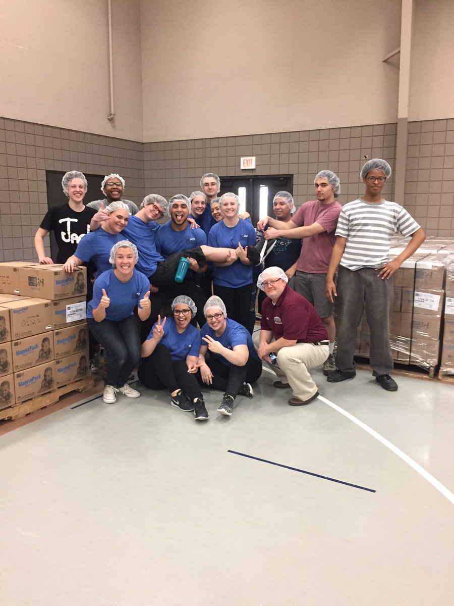 Today Jenks AVID packed 146 boxes of meals to feed 86 children for a year! Here are the seniors who dominated today! #getonourlevel 😤