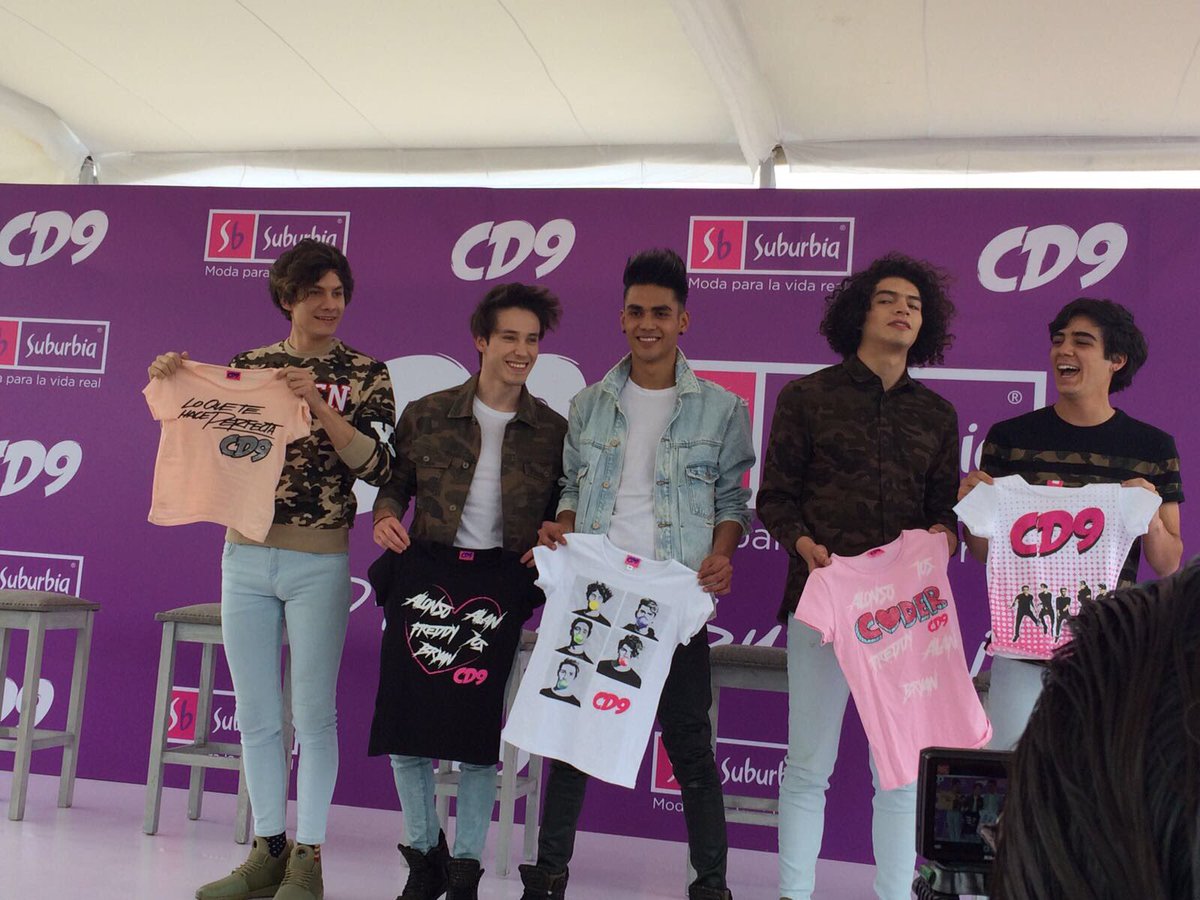 CodersLGDLOffic's tweet image. ¡HOY, EL CODERPOWER ESTA EN @Moda_Suburbia JUNTO A @CD9 CON LA PRESENTACIÓN DE SU ROPA OFICIAL! 😎📷💢 #CD9ViveEnSuburbia