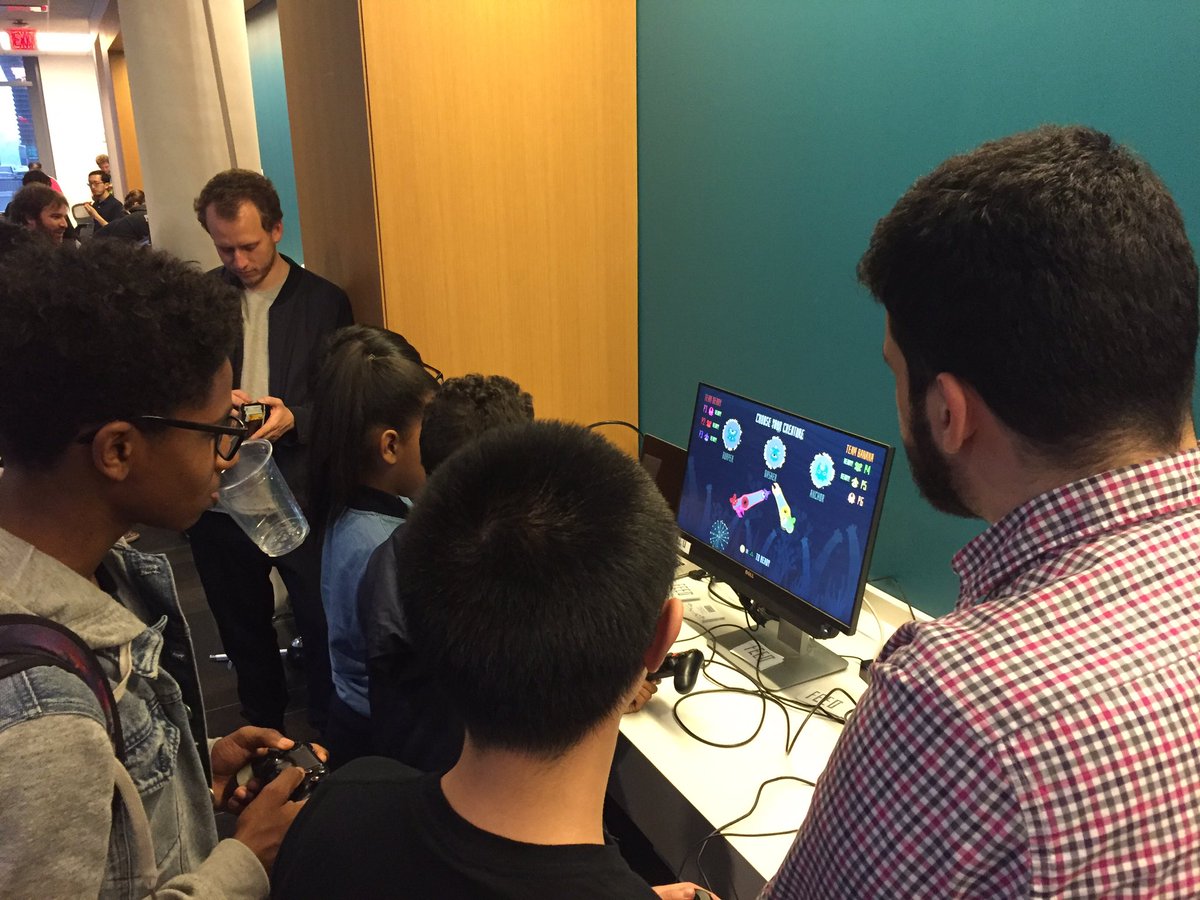 Playcrafting's tweet image. @fishelders game FEED @MicrosoftNY #playspring