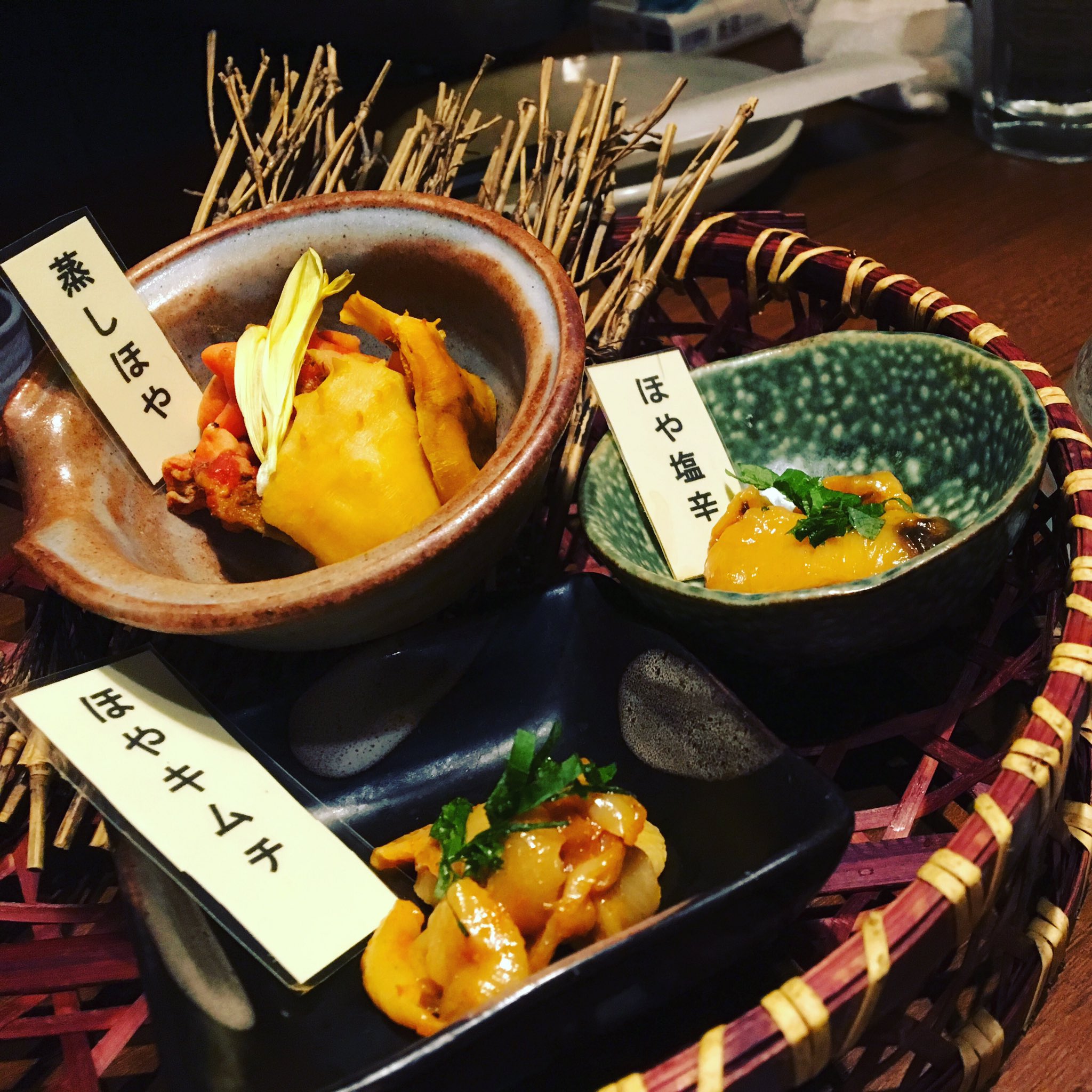 ほやほや学会 ほや祭り17 参加店舗紹介 ホヤの老舗 本田水産 塩辛 むしほや オイル漬け へそホヤ燻製などバラエティ豊かな商品を販売予定 そして今回ほや祭りに向けて新商品ほやフリッターを社長自ら販売するとのこと 新商品だから写真も