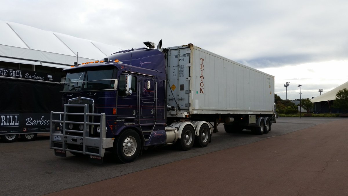 It begins. #AIBABeer set-up at Melbourne Showgrounds.