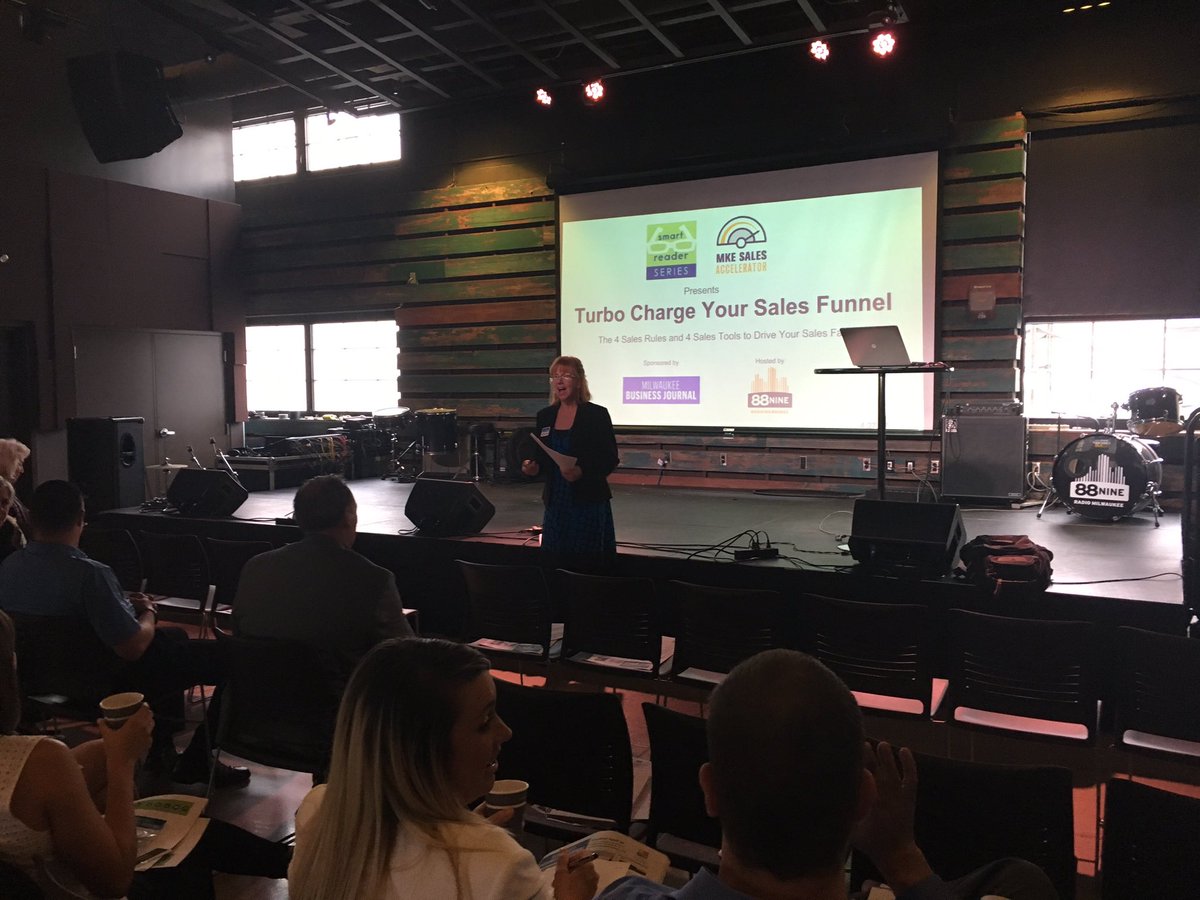 MKEAccelerator's tweet image. Great group today! Thank you @MKEBizJournal and @RadioMilwaukee for hosting the Turbo Charge sales workshop today.