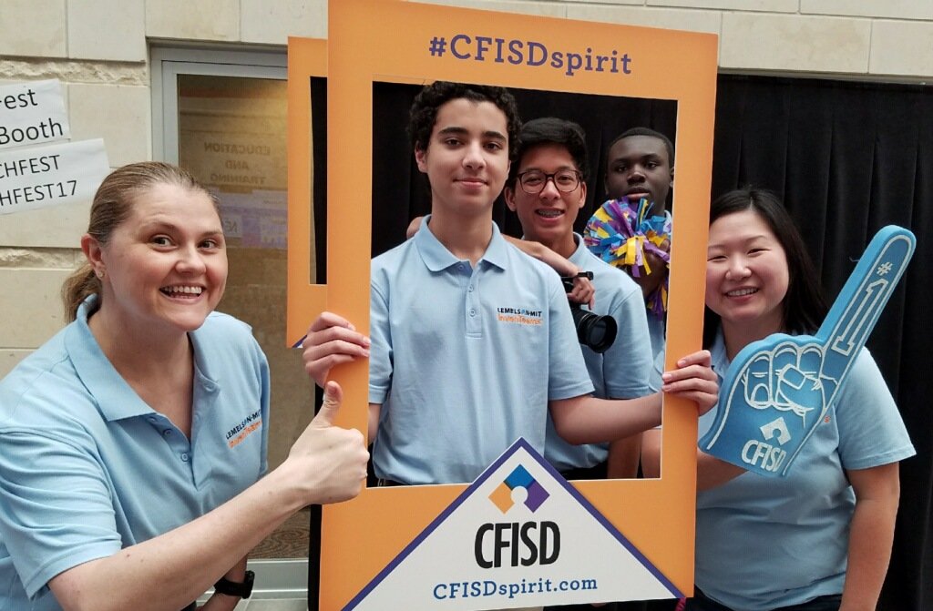 MoWong's tweet image. @CySpringsHS @CSInvenTeam Showing #cfisdspirit at the #CFISDTechFest