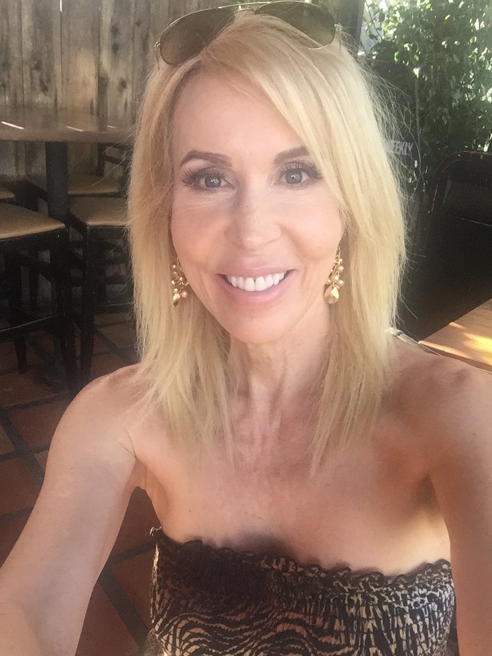 teen-girl-erica-lauren-and-black-cock-bubbles-porn-galleries