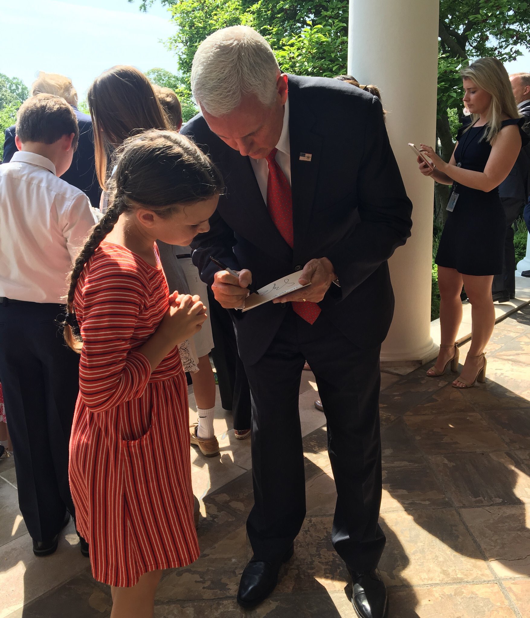 tw-pornstars-1-pic-half-an-onion-twitter-mike-pence-s-signature
