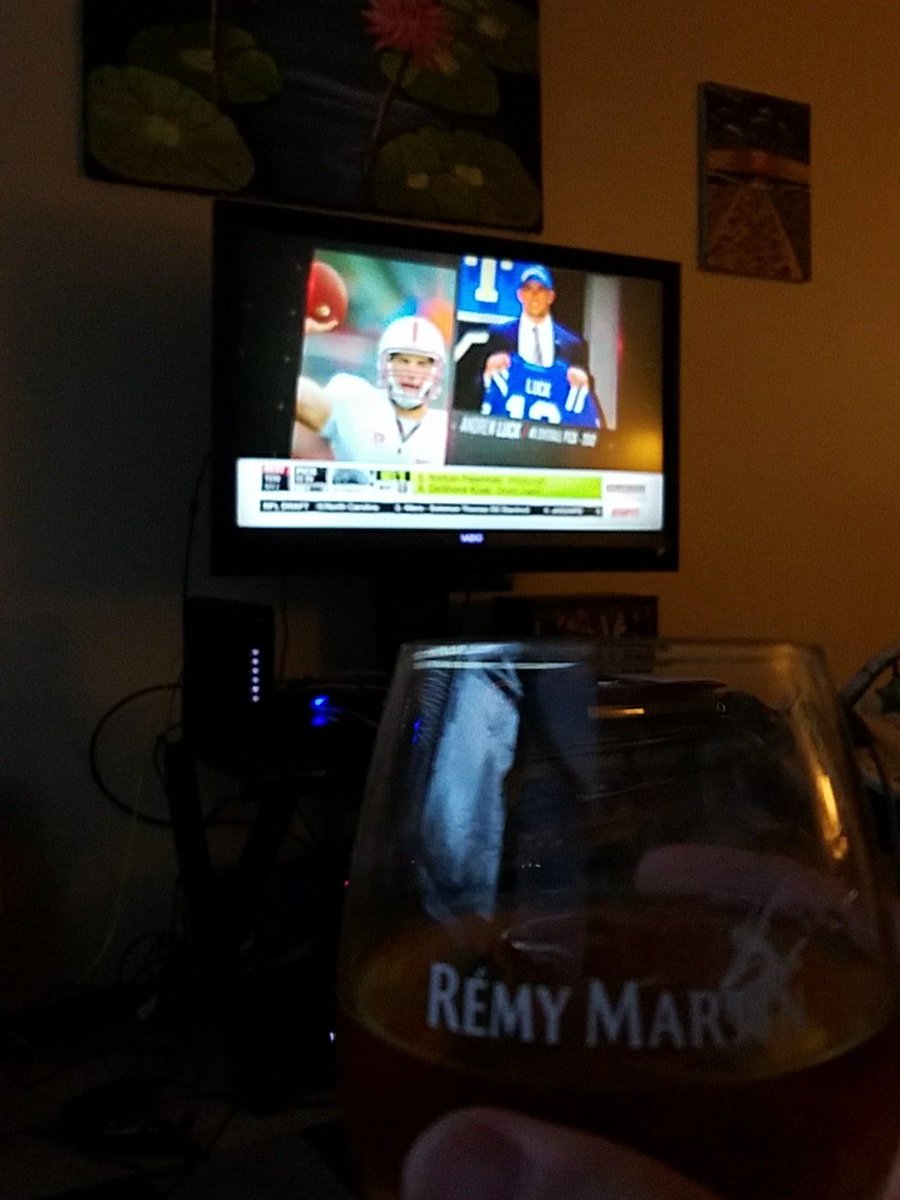 RadioKevo's tweet photo. When you're watching the #NFLDraft as a @ChicagoBears fan @sportsmockery https://t.co/bVNYbnIcGF