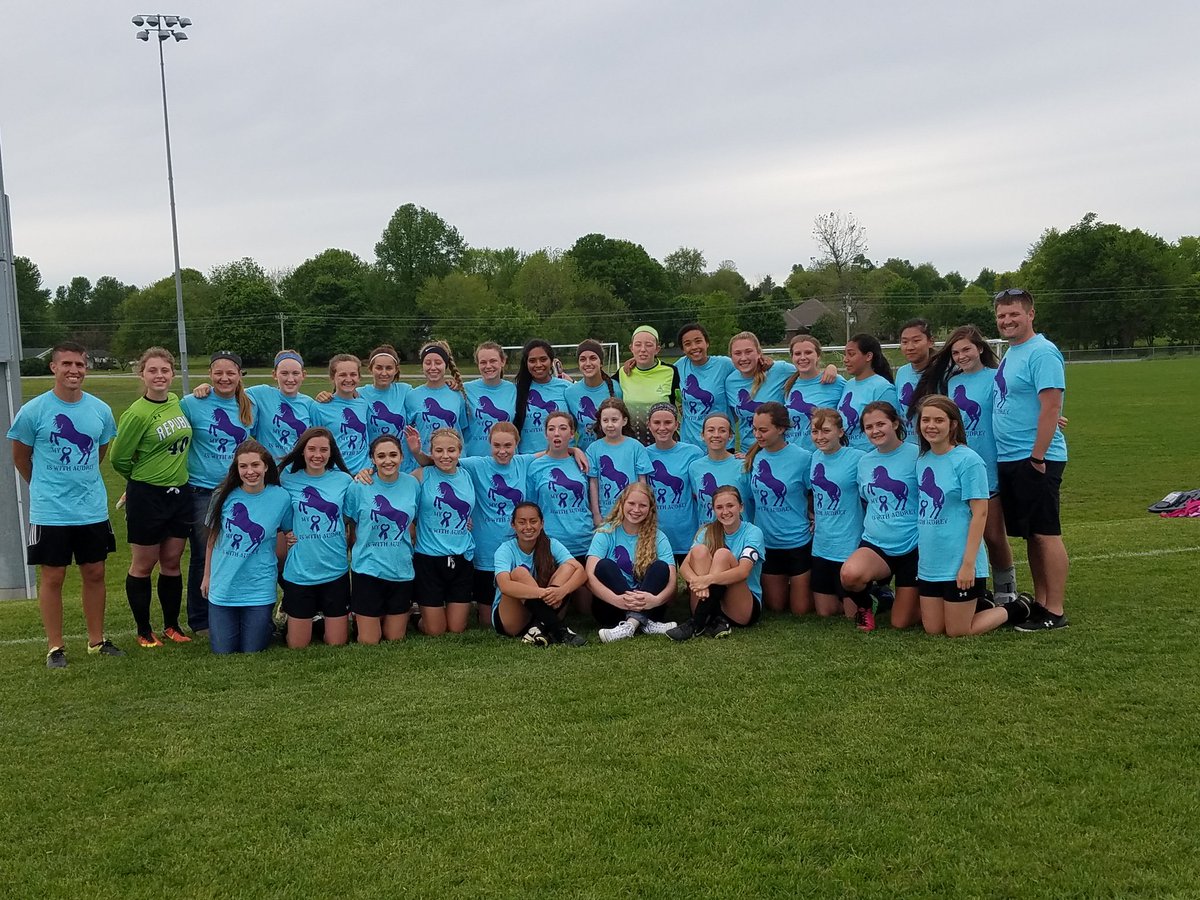 RepMoHS_soccer's tweet photo. Big thank you to @mjayssoccer for the support tonight! #supportaudrey https://t.co/kARkKj4teD