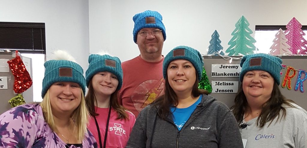 LiquidSpace's tweet image. We work #remote at LiquidSpace buff.ly/2q9d3UT Read more about it on @remote_co #RemoteWorking #DigitalNomad #Coworking #Teamwork