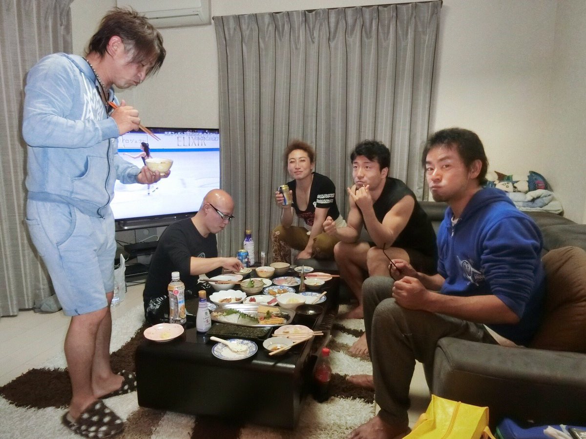 Rayswake's tweet photo. いいですねぇー！
続々とシーズンイン！
ウェイクボード終わったらみんなで海鮮パーティーもしたし！
夏に向けての準備は完璧🙏🙏 https://t.co/BUf7I30tbQ