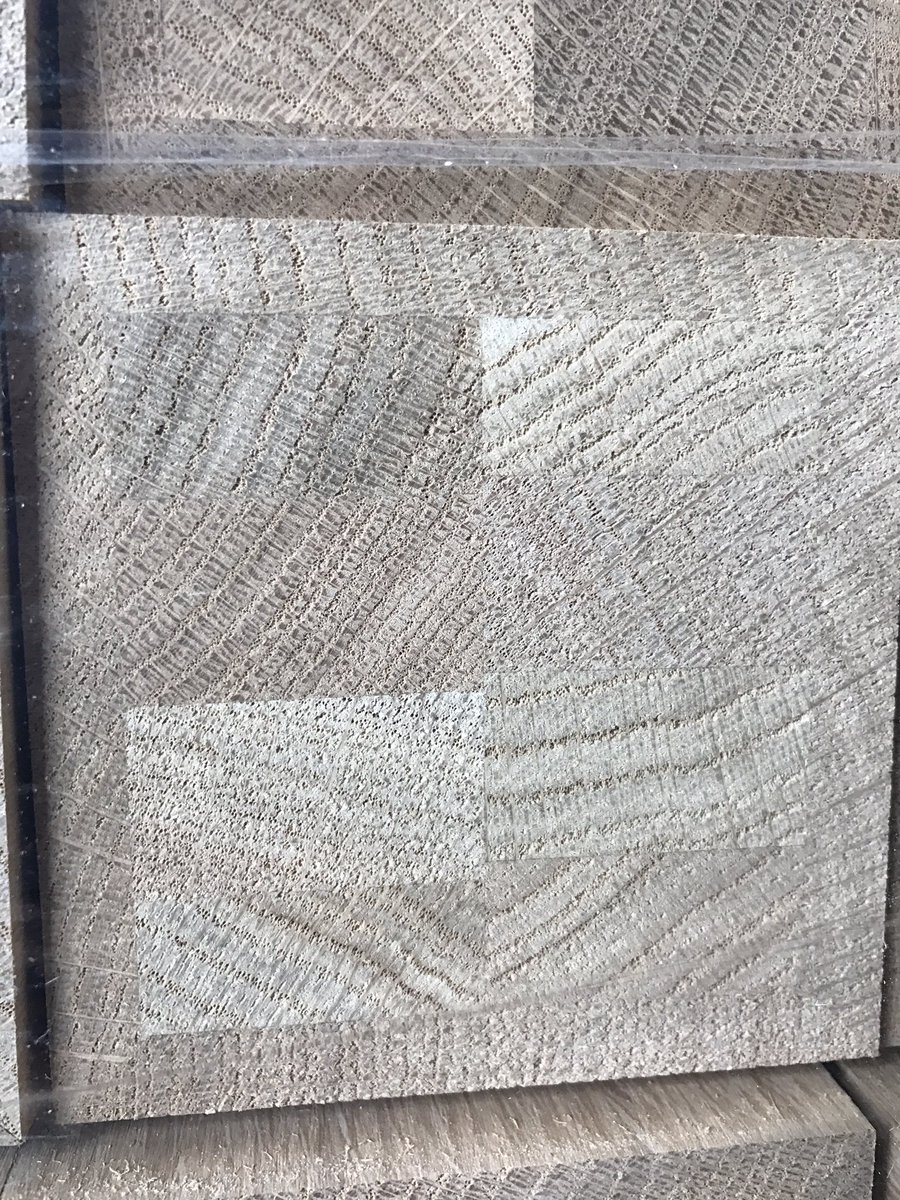 New stock Oak FSC 90x90x1500 10mmveneer. Mitred corners.