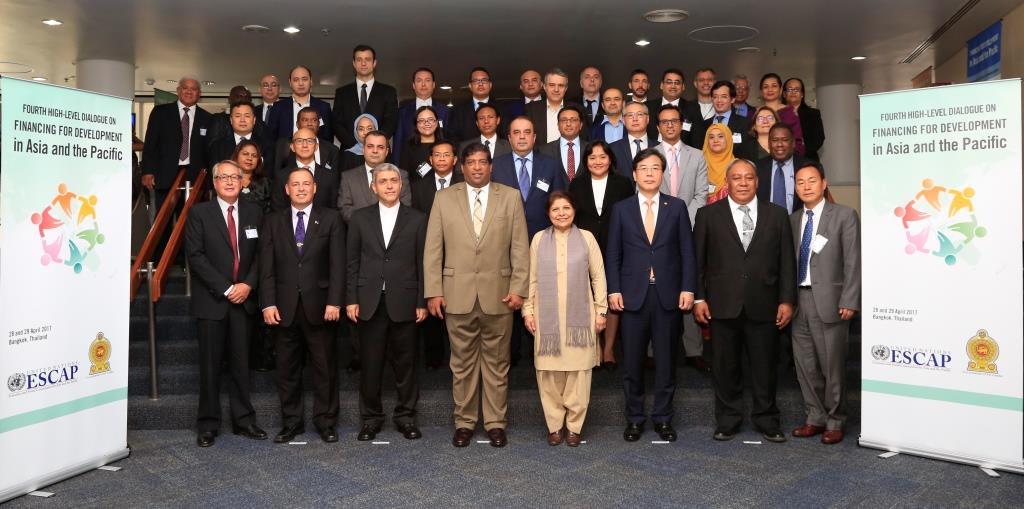 UNESCAP's tweet photo. #SriLanka Finance Minister H.E. Ravi Karunanayake elected as chair for the 4th High-Level Dialogue on #Fin4Dev in #AsiaPacific. https://t.co/mJgaQzUpLU