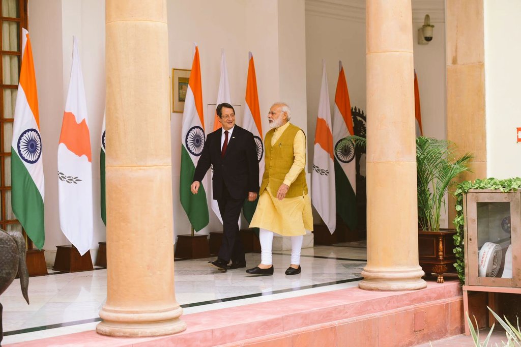 TechMyHead's tweet image. #IndiaCyprus relations
Prime Minister @narendramodi  welcomes President @AnastasiadesCY at Hyderabad House in Delhi.