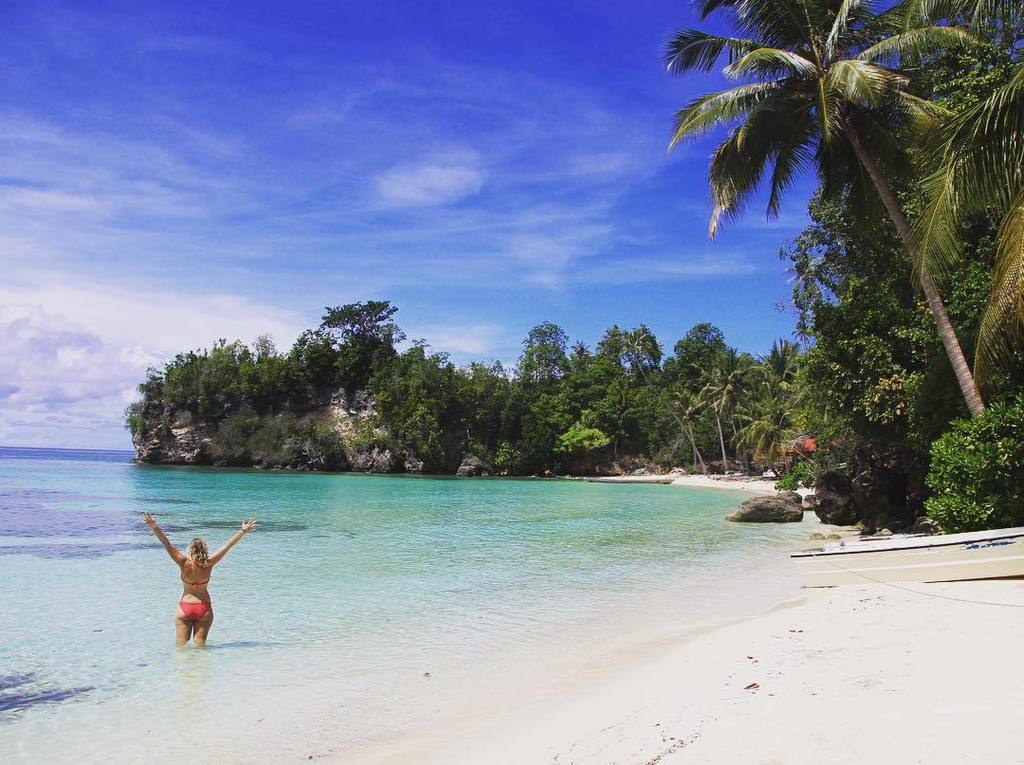 blogplanete3w's tweet photo. Tout est plus simple sur l'île de #Malenge dans les #togian🌴 😎. #sulawesi #indonesie #indonesiaparadise #exploreindonesia #indotravellers #… https://t.co/41oxEnc8sP