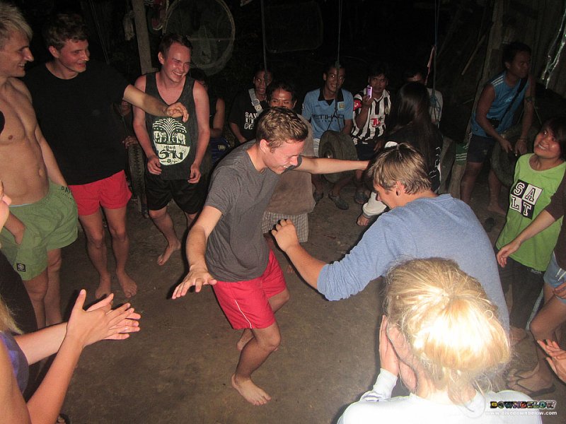 divedownbelow's tweet image. Be it to go on thrilling #Adventures or learn a local Sabah traditional dance, we deliver them in our #GroupProgram! downbelowadventures.com/travel-centre-…