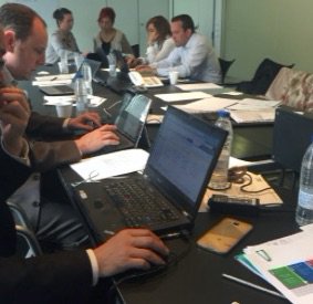 InnoSurvey's tweet photo. .@Stengrj from #Innovation360Group This image with 9 global #Innovation Experts. 
Spot the i360 Framework at the right bottom of the image! https://t.co/Mi18kY19xg