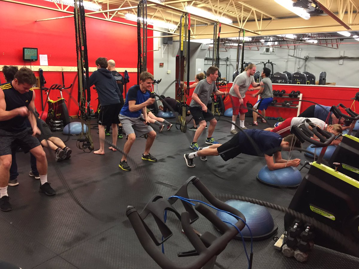 mac_krystal's tweet photo. Thanks for another great Code Red workout! @LifeWorksGym @CCHS_Canmore https://t.co/67JRP8aw8K